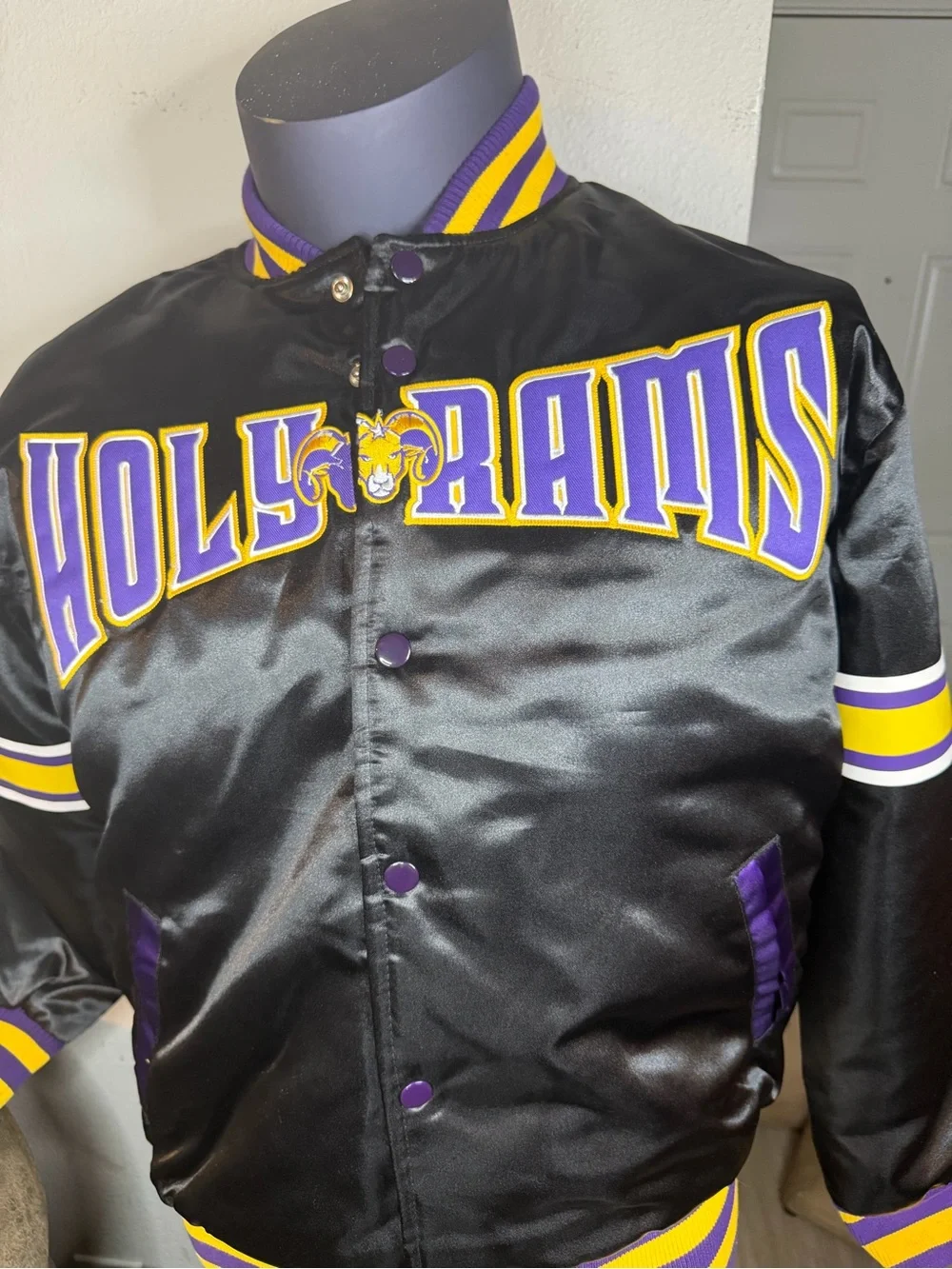 NWT John Wall #11 HolyRams high school Satin Jacket Men’s Large